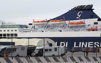 Una nave in porto