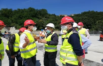 Ponte Genova, Giovanni Toti e Marco Bucci sul nuovo viadotto. FOTO