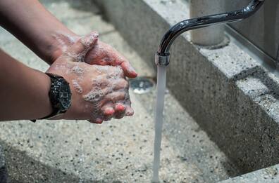 Oms: lavare le mani gesto essenziale, il 5 maggio la Giornata mondiale