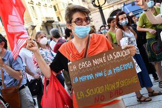 La manifestazione del movimento 'Priorità alla scuola' a Genova, 25 giugno 2020. 
ANSA/LUCA ZENNARO