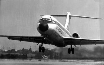 Una foto di archivio del DC9 dell'Itavia caduto nel mare di Ustica nel 1980. ANSA
