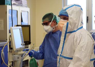Covid, Campania in zona arancione: 1.896 nuovi casi registrati