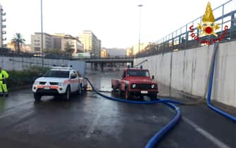 Vigili del Fuoco (Bomba d'acqua a Palermo)