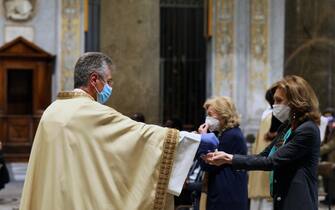 Vaticano celebrazioni laici