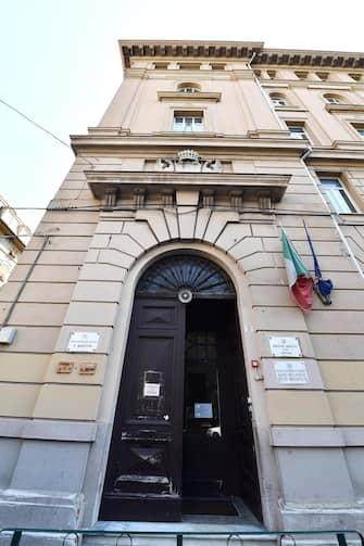 La scuola Elementare Gugliemo Marconi e la scuola d'infanzia Alice nel paese delle meraviglie, scuole centenarie o quasi. Molti edifici scolastici in Italia e in particolare in Liguria e Piemonte. In Puglia, Molise, Calabria, Sardegna circa la meta' del patrimonio di edilizia scolastica e' stato costruito dopo il 1976. Genova, 28 Luglio 2020. ANSA/LUCA ZENNARO