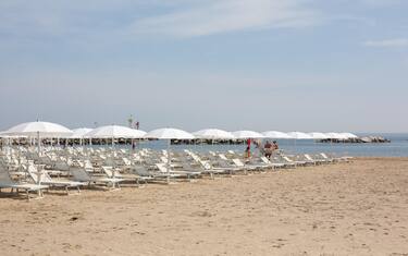 Caro prezzi spiagge: cosa sapere su costi, caparre e accoglienza