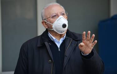 SALERNO, ITALY - MAY 07: Vincenzo De Luca Regione Campania president wearing a mask on May 07, 2020 in Various Cities, Italy. Italy was the first country to impose a nationwide lockdown to stem the transmission of the Coronavirus (Covid-19), and its restaurants, theaters and many other businesses remain closed. (Photo by Francesco Pecoraro/Getty Images)