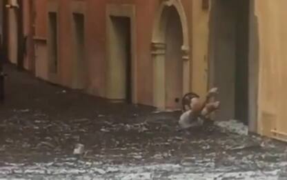 Nubifragio Verona, parla il ragazzo del video: “Acqua fino alla gola"