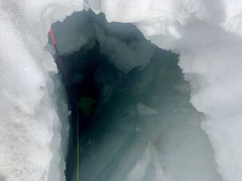 Due giorni dentro un crepaccio, salva escursionista sul Monte Rosa