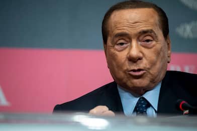 Ruby ter, slitta processo a Roma per problemi di salute di Berlusconi