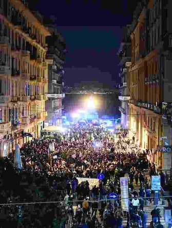 Hundreds of people gathered to protest against the measures implemented to stop the spread of the Covid-19 pandemic by the Government during the second wave of the Covid-19 Coronavirus pandemic in Naples, Italy, 26 October 2020. Italy's bars and restaurants have to stop serving at 18:00 on Monday as the latest round of restrictions aimed at combatting the rising spread of COVID-19 kicks in.
ANSA/CIRO FUSCO