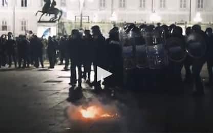 Manifestazioni per Dpcm anti-Covid: scontri a Milano, Torino e Napoli