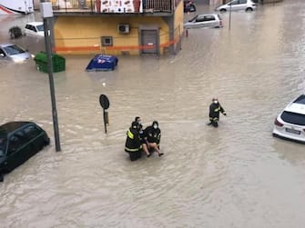Strade allagate a Crotone dopo un forte nubrifagio che si è abbattuto sulla città, 21 novembre 2020. +++ TWITTER ++++ NO SALES, EDITORIAL USE ONLY +++