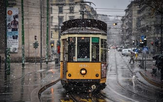 A slight snowfall in 24 Maggio square, in the Navigli area, Milan, Italy, 02 December 2020.    Ansa / Matteo Corner