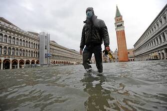 High water in Venice, Italy, 08 December 2020. 
ANSA/ANDREA MEROLA