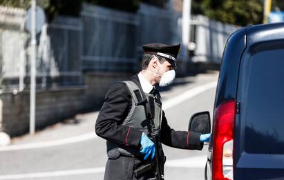 Covid, da oggi Italia arancione: cosa si può fare e cosa è vietato