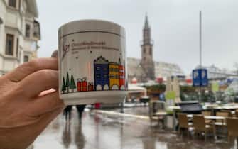 Una tazza del mercatino di Natale a Bolzano