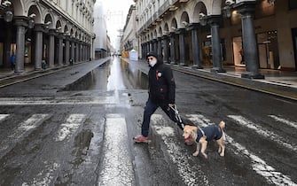 Il primo giorno dell’anno Torino città vuota e silenziosa, Torino, 1 gennaio 2021 ANSA/ALESSANDRO DI MARCO