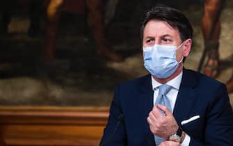 Italian Prime Minister, Giuseppe Conte attends a press conference to present the new measures contained in the new Ministerial Decree (DPCM) for the Covid-19 emergency, at the Palazzo Chigi in Rome, Italy, 04 November 2020. ANSA/ANGELO CARCONI/POOL