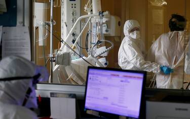 Covid-19, in Italia 8.824 nuovi contagi: i dati regione per regione