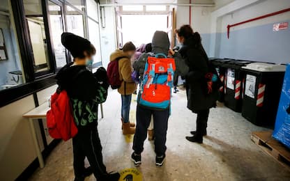 Covid e scuola, Lazio: oltre 80% di mascherine non vengono utilizzate