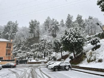 Maltempo, Burian porta neve e gelo su tutta l’Italia