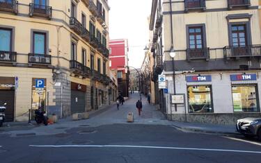 Le strade semideserte a Cagliari, 12 marzo 2020.
ANSA/Fabrizio Fois