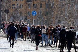 Crowds of people and gatherings amid the second wave of the Covid-19 Coronavirus pandemic, in Rome, Italy, 28 February 2021.
ANSA/ MASSIMO PERCOSSI