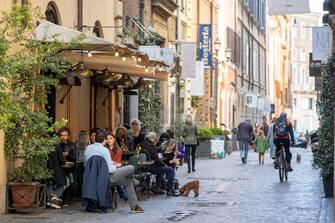 Daily life during the last weekend before the new measures against the Covid-19 pandemic come into force, in Rome, Italy, 13 March 2021. Most of Italy will be a COVID-19 red zone next week, due to a sharp rise in contagion.
ANSA/ MASSIMO PERCOSSI