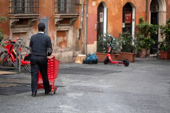 Daily life during the last weekend before the new measures against the Covid-19 pandemic come into force, in Rome, Italy, 13 March 2021. Most of Italy will be a COVID-19 red zone next week, due to a sharp rise in contagion.
ANSA/ MASSIMO PERCOSSI