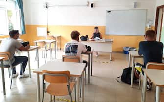 scuola lezione in classe
