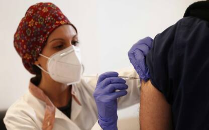 Covid, indagine Istat: 7 italiani su 10 pronti a ricevere il vaccino