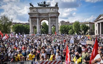 A moment of the demonstration in favor of the Zan law, against homophobia, at the Arco della Pace, Milan, Italy, 08 May 2021. "This is a success for democracy that shows that Italy is a civilized country and the vast majority of people want a law that protects the most vulnerable people", said Alessandro Zan.  ANSA/MATTEO CORNER