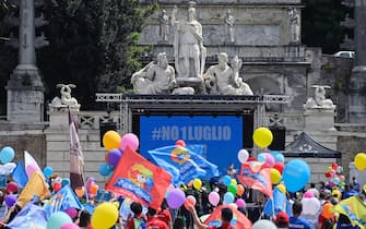 protesta parchi divertimento roma