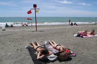 The opening of the bathing season on the Roman coast, in Ostia, near Rome, Italy, 15 May 2021. Italy is significantly easing its COVID-19-linked restrictions. 
ANSA/ EMANUELE VALERI