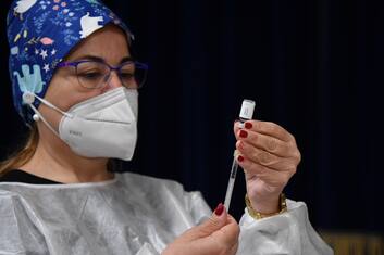 Vaccino in Alto Adige, prenotazione da subito per ogni fascia d'età