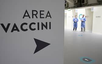 The Acea anti-Covid-19 vaccination hub, Rome, Italy, May 15, 2021. ANSA / CLAUDIO PERI