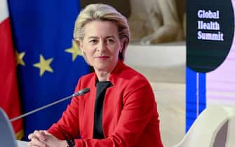 Ursula Von Der Leyen in conferenza stampa The #GlobalHealthSummit is starting! Mario Draghi and President , @vonderleyen
are welcoming world leaders in Rome today. The goal is to learn the lessons of the COVID crisis and prepare better for possible future pandemics. Stay tuned for more. #StrongerTogether