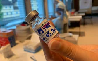 ANSA-FOCUS/ Dj e dosi, in Alto Adige il 'rave' dei vaccini
Bressanone - Credit: ANSA/G.News