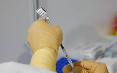 Vaccino Covid, non si possono chiedere dati su colleghi e dipendenti