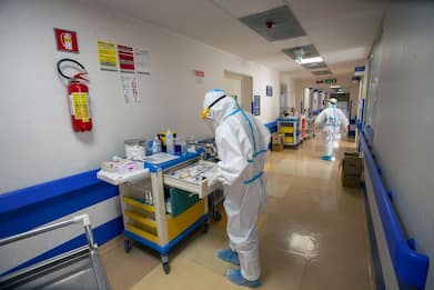Bari, morto 54enne ricoverato per trombosi dopo vaccino anti-Covid