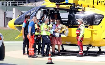 Nicola Tanturli e la sua mamma Giuseppina arrivano con l elicottero del 118 all eliporto dell ospedale di Careggi per essere trasferitI all ospedale pediatrico Meyer a  Firenze,23 Giugno 2021.ANSA/CLAUDIO GIOVANNINI