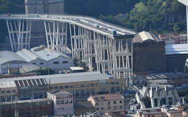 Crollo del Ponte Morandi, Aspi e Spea chiedono di patteggiare