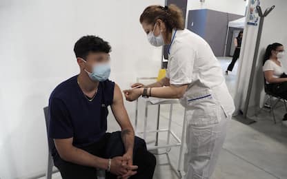 Vaccino Covid, il piano di Figliuolo per immunizzare gli adolescenti
