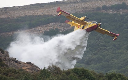 Bagheria, incendio sul Monte Giancaldo: intervento dei pompieri