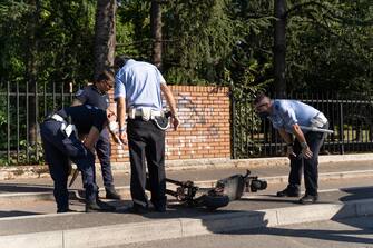 Il percorso ciclabile di viale Antonio Gramsci dove un ragazzo di 13 anni in monopattino e' caduto, Sesto San Giovanni (Milano), 30 agosto 2021. Sul posto sono accorsi i carabinieri e gli agenti della Polizia locale di Sesto che dovranno ricostruire la dinamica dell'incidente.
ANSA/ YURI LAUDADIO