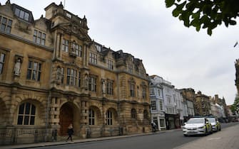 La facciata dell'edificio dell'Oriel College dell'Università di Oxford