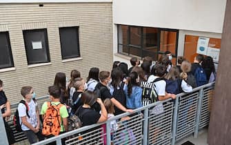 Primo giorno di scuola dopo le vacanze estive, Torino 12 settembre 2021ANSA/ALESSANDRO DI MARCO