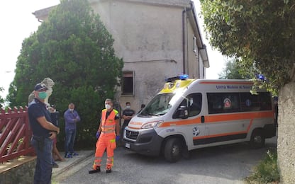 Tragedia in Calabria, 4 morti per esalazioni da una vasca con il mosto