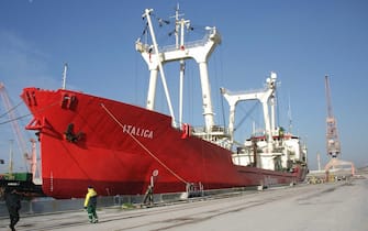 La nave italica ormeggiata nel porto di Ravenna